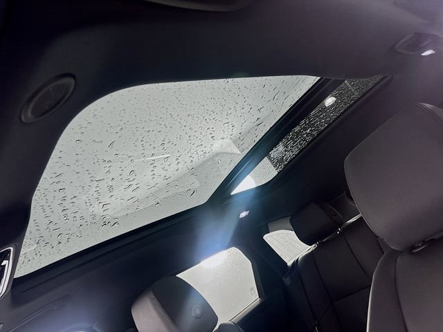 Used 2026 Land Rover Range Rover Velar S image 14