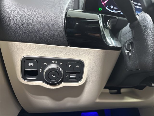 Used 2025 Mercedes-Benz GLA 250 4MATIC image 16