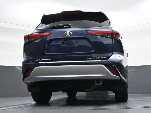 Used 2021 Toyota Highlander Platinum image 30