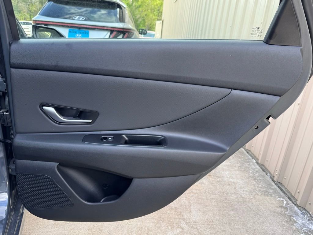 New 2026 Hyundai Elantra Limited image 22