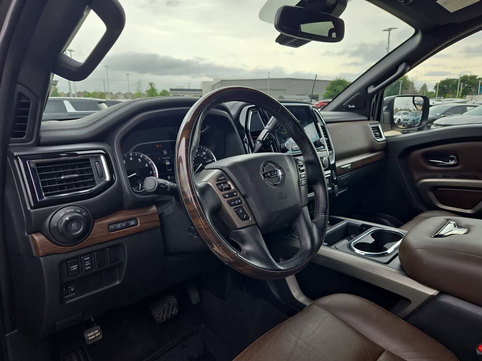 Used 2021 Nissan Titan Platinum Reserve AWD/4WD image 2
