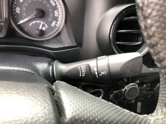 Used 2021 Toyota Tacoma TRD Off-Road w/ Technology Package AWD/4WD image 23