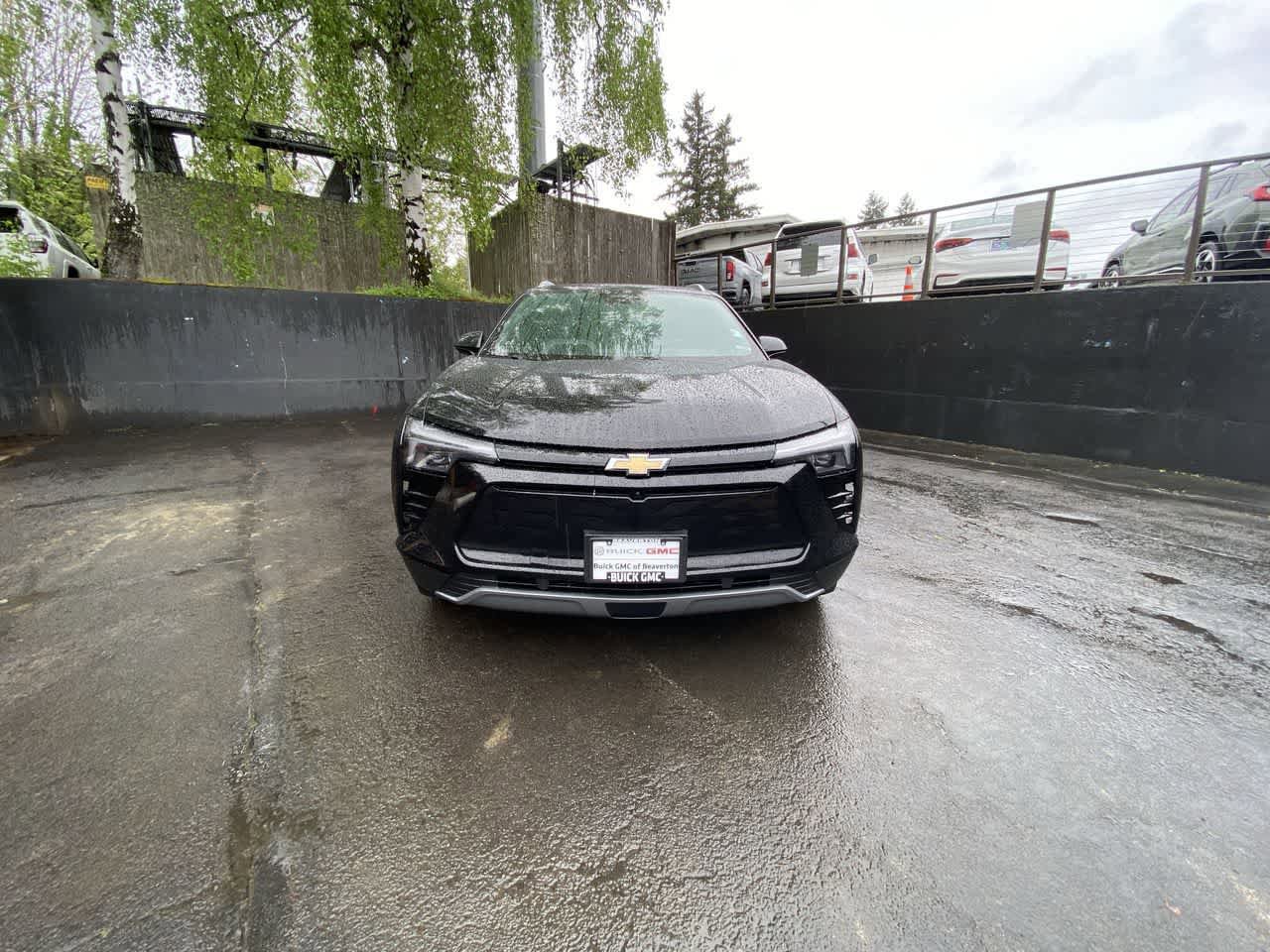 Used 2024 Chevrolet Blazer EV LT AWD/4WD image 9