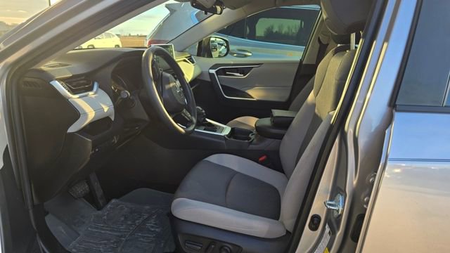 Used 2019 Toyota RAV4 XLE image 8