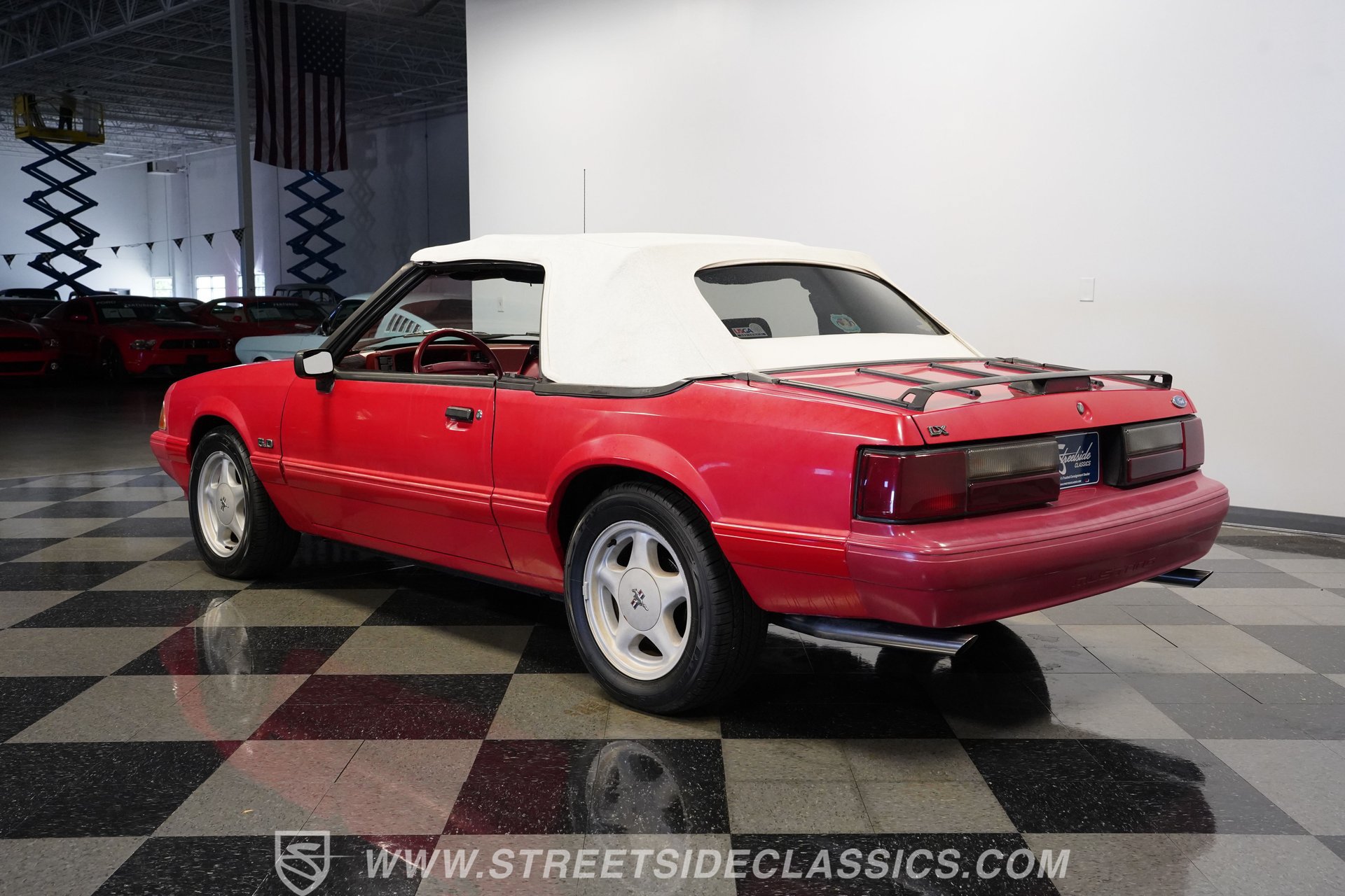 Used 1992 Ford Mustang LX RWD image 10