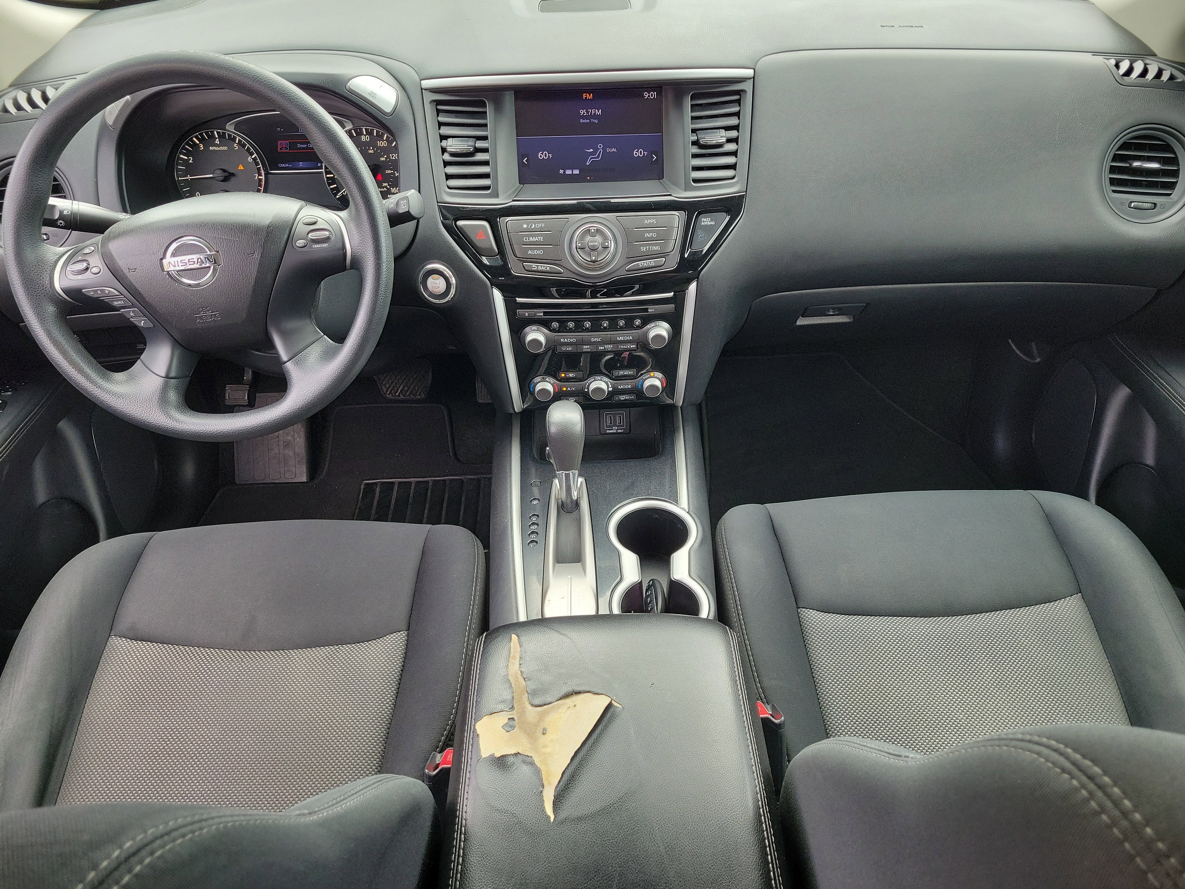 Used 2018 Nissan Pathfinder S image 16