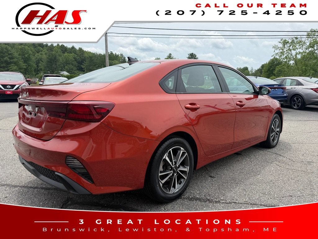 Used 2023 Kia Forte LXS w/ LXS Technology Package FWD image 6