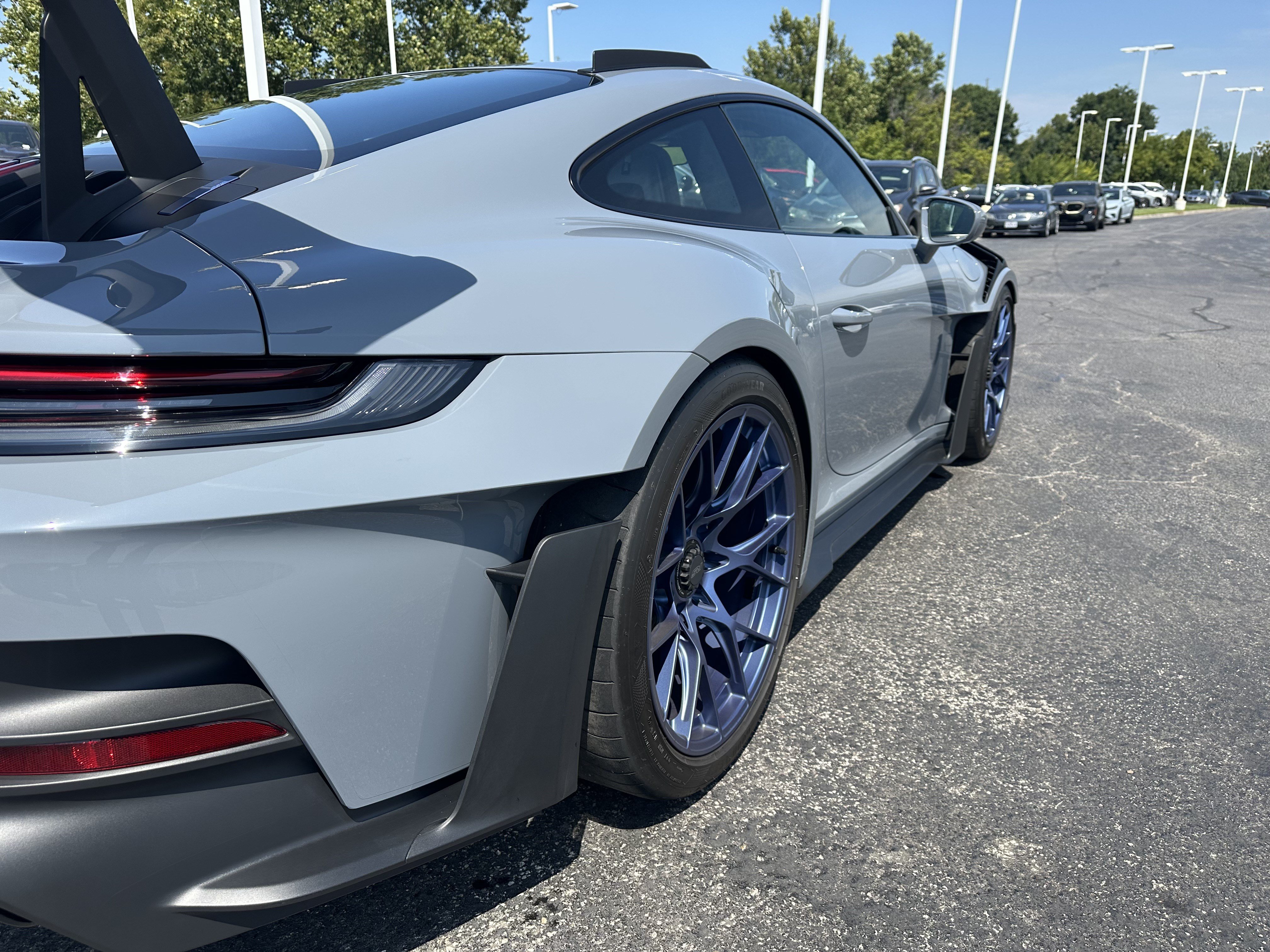 Used 2025 Porsche 911 GT3 RS RWD image 39