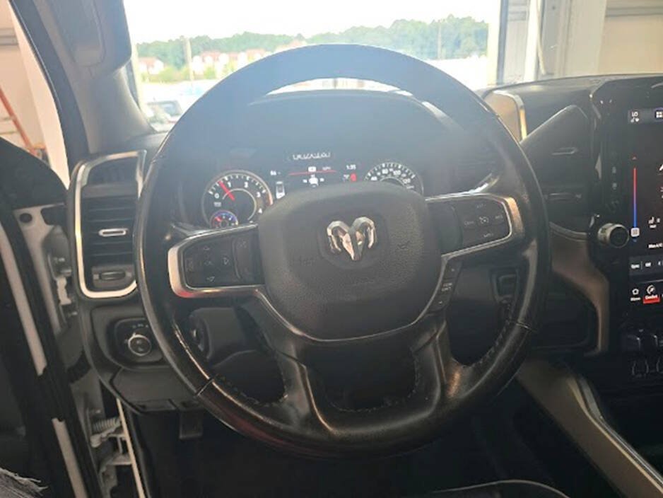Used 2023 RAM 2500 Laramie AWD/4WD image 13