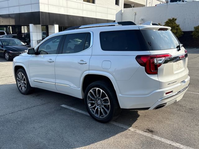 Used 2023 GMC Acadia Denali image 3