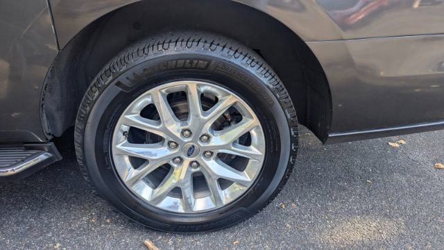 Used 2021 Ford Expedition Max XLT image 55