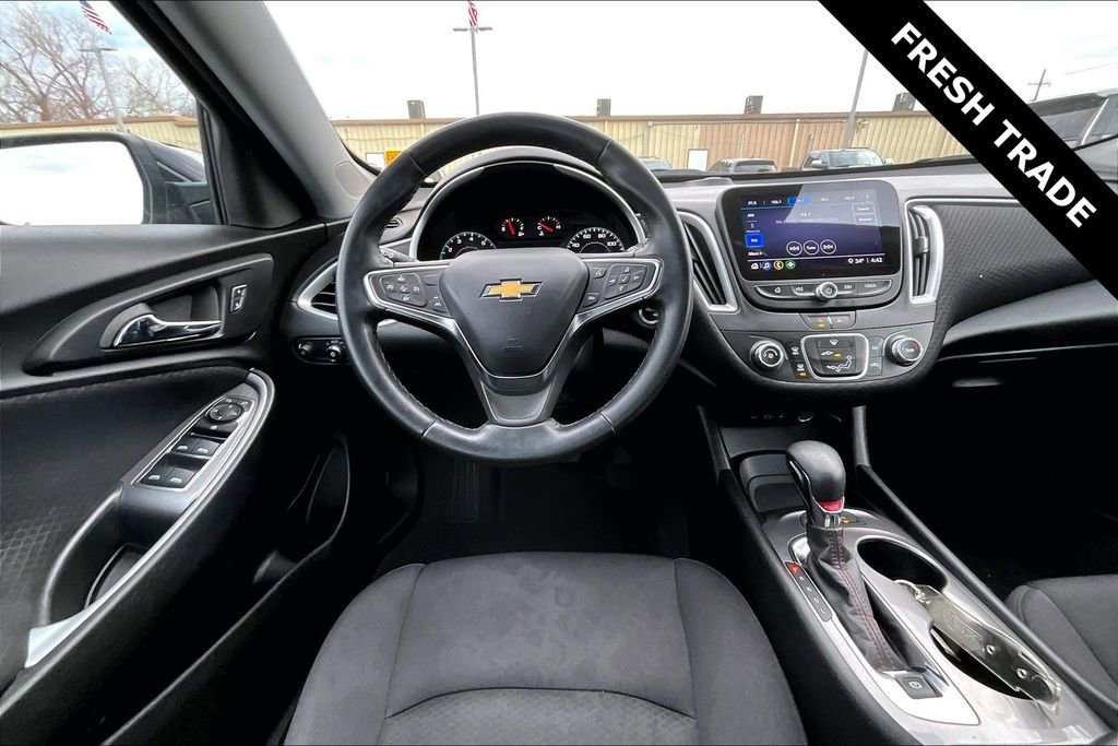 Used 2024 Chevrolet Malibu RS image 8