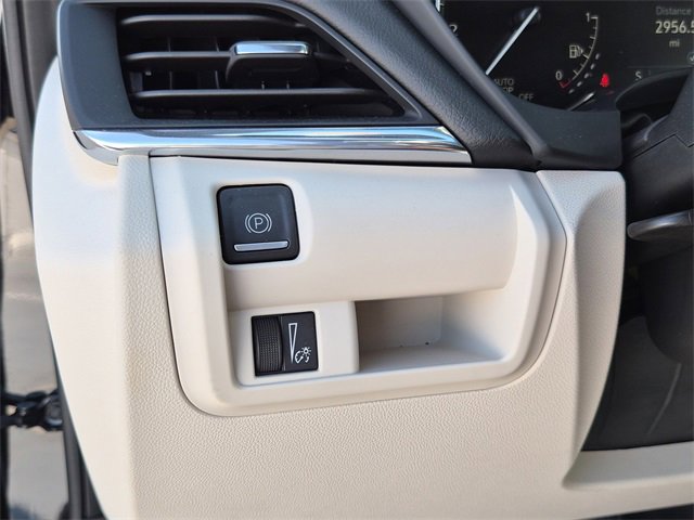 Certified 2024 Cadillac CT4 Luxury image 22