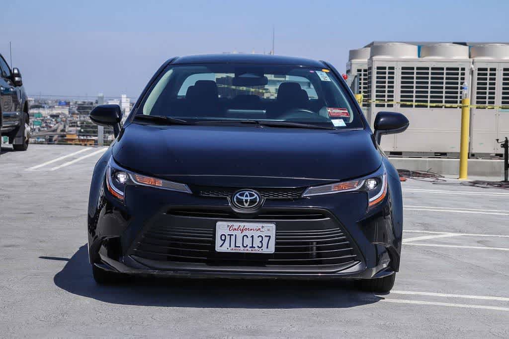 Used 2025 Toyota Corolla LE FWD image 2