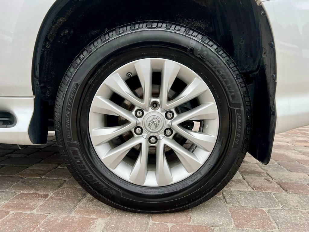 Used 2017 Lexus GX 460 Premium AWD/4WD image 8