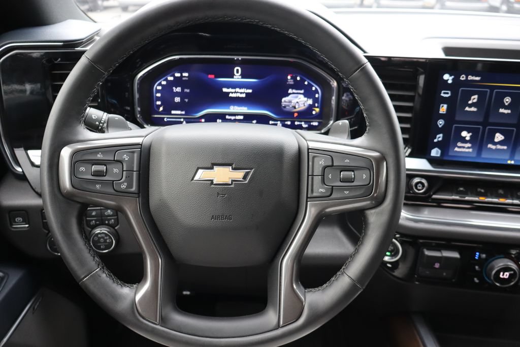 Used 2023 Chevrolet Silverado 1500 High Country w/ High Country Premium Package AWD/4WD image 6