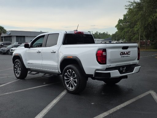 Used 2024 GMC Canyon Denali AWD/4WD image 13