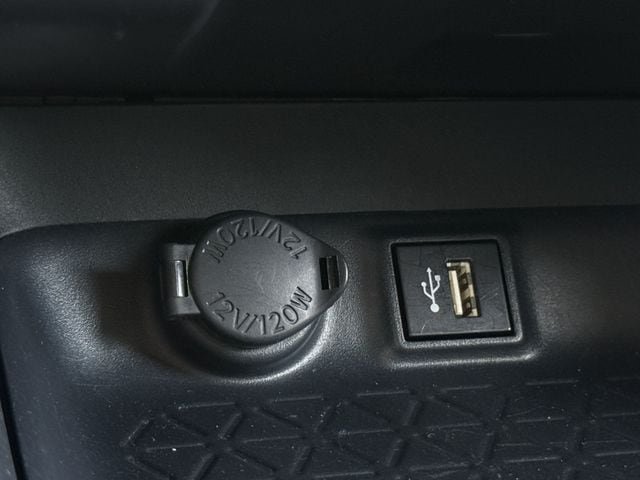 Certified 2025 Toyota RAV4 XLE FWD image 22