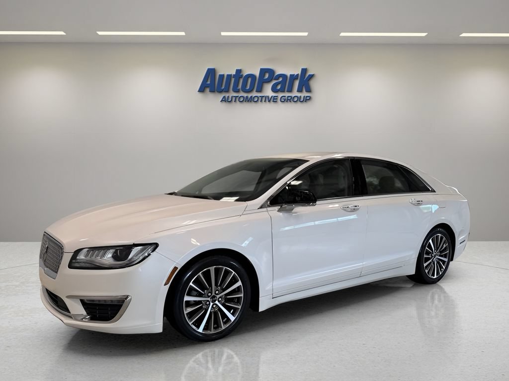 Used 2020 Lincoln MKZ w/ Convenience Package FWD image 3