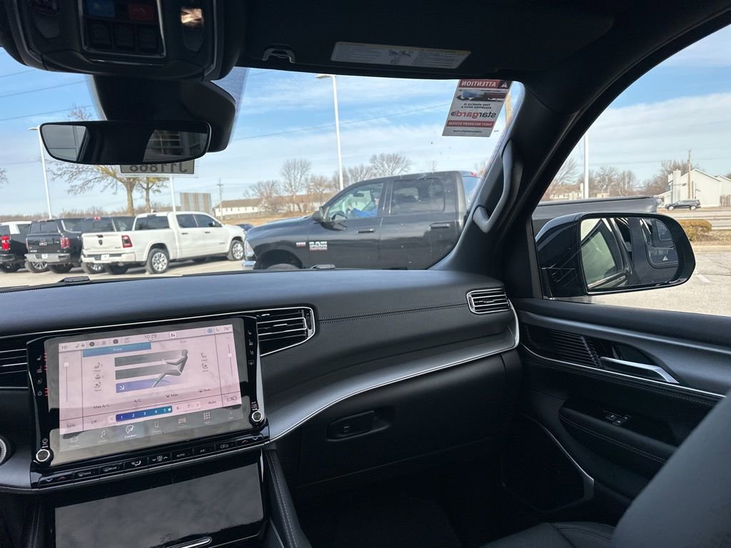 New 2026 Jeep Grand Wagoneer L 4WD w/ Premium Group I image 59