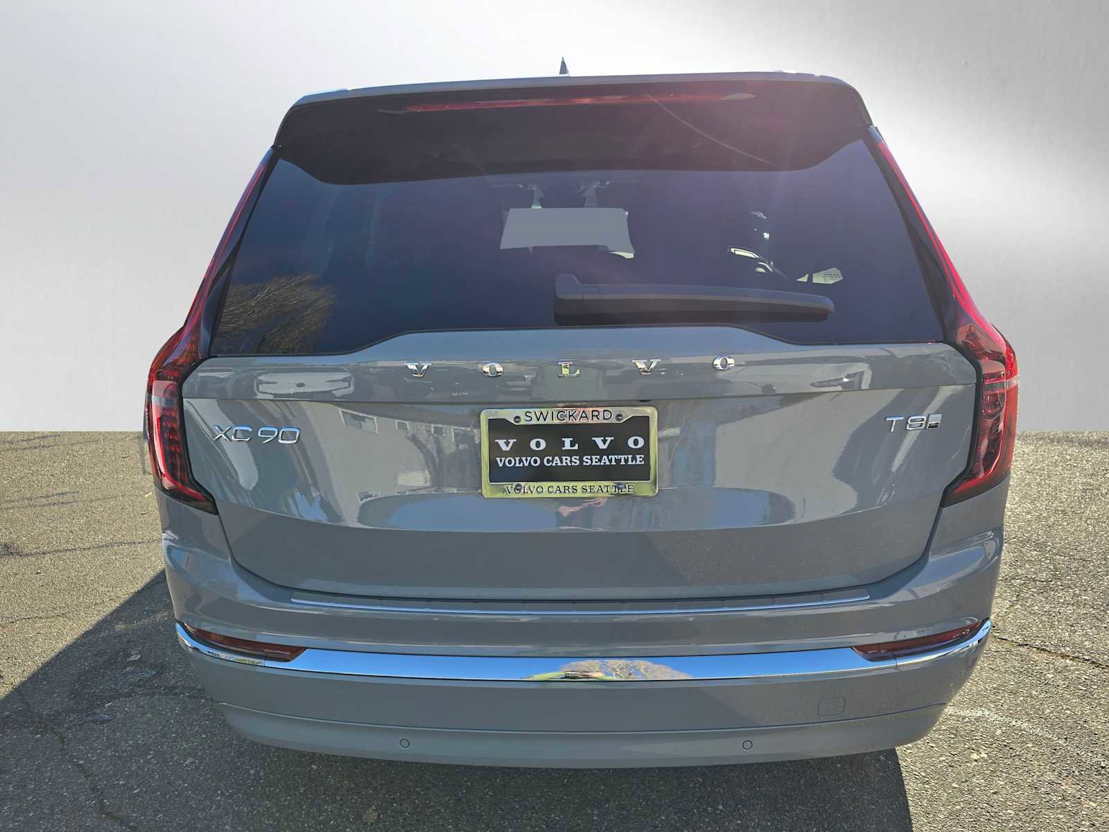 New 2026 Volvo XC90 T8 Plus w/ Protection Package Premier image 6