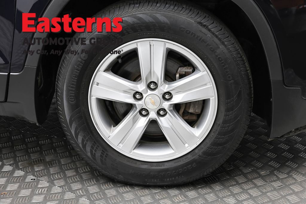 Used 2021 Chevrolet Trax LT w/ Driver Confidence Package image 31