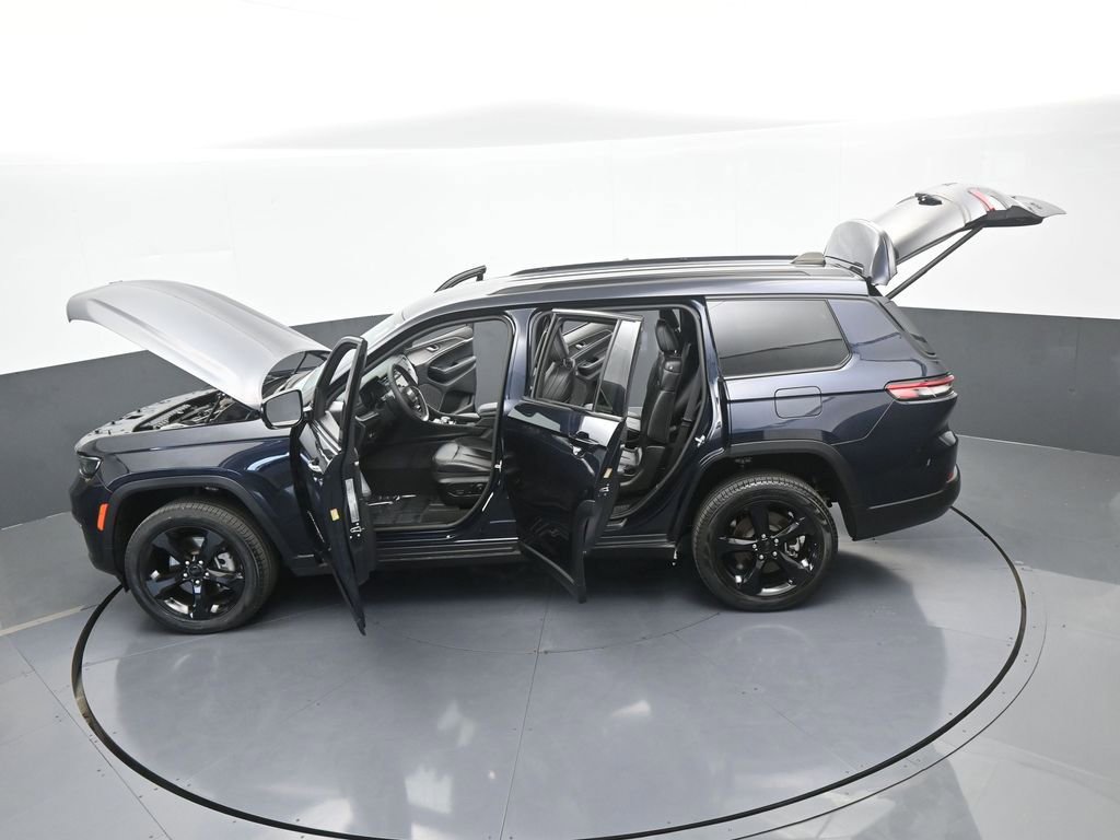 Used 2024 Jeep Grand Cherokee L Limited w/ Black Appearance Package image 67