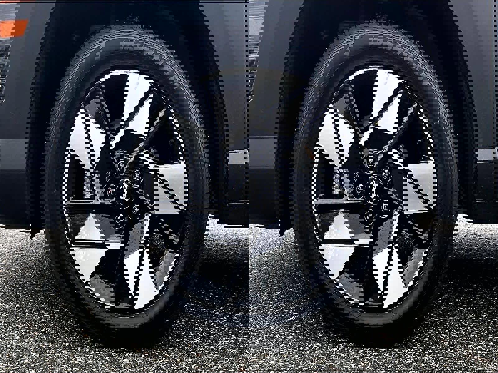 Used 2025 Hyundai Kona SEL image 7