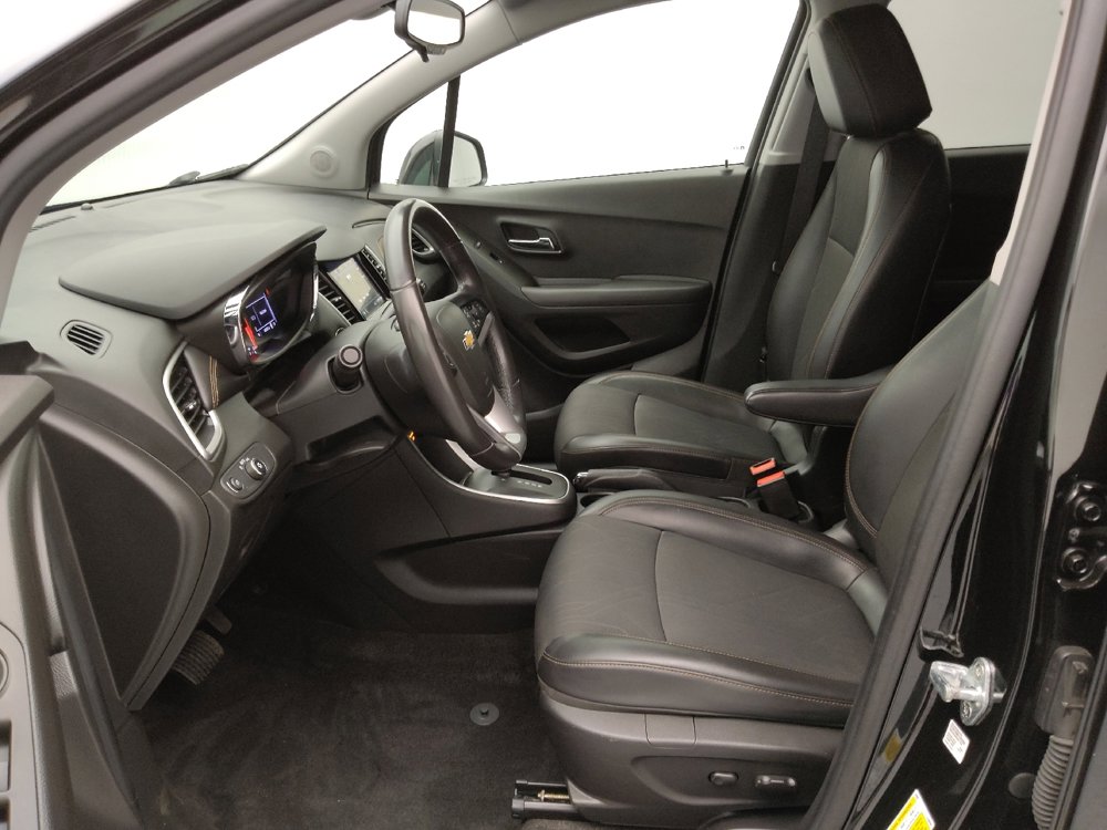 Used 2019 Chevrolet Trax LT w/ LT Convenience Package AWD/4WD image 17