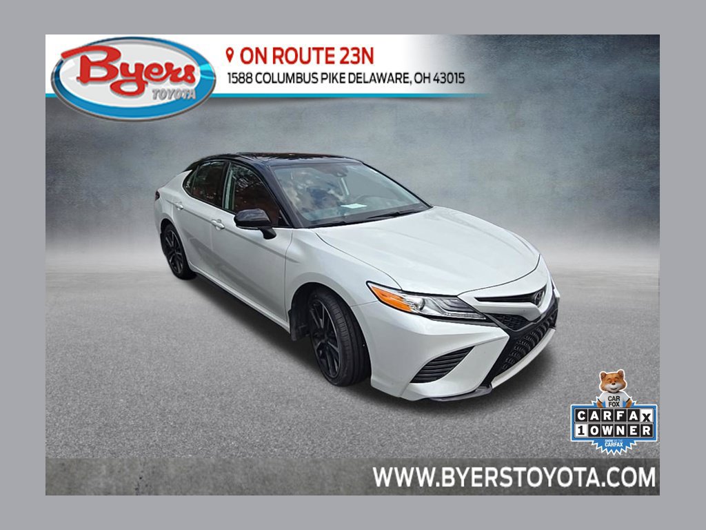 Used 2020 Toyota Camry XSE FWD image 1