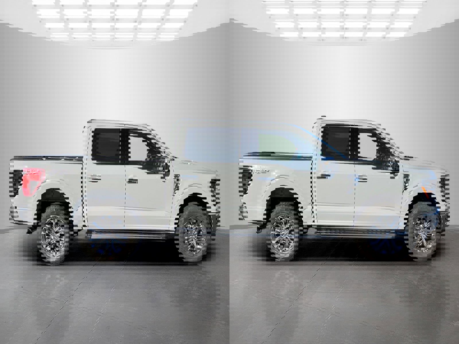 New 2026 Ford F150 XLT image 3