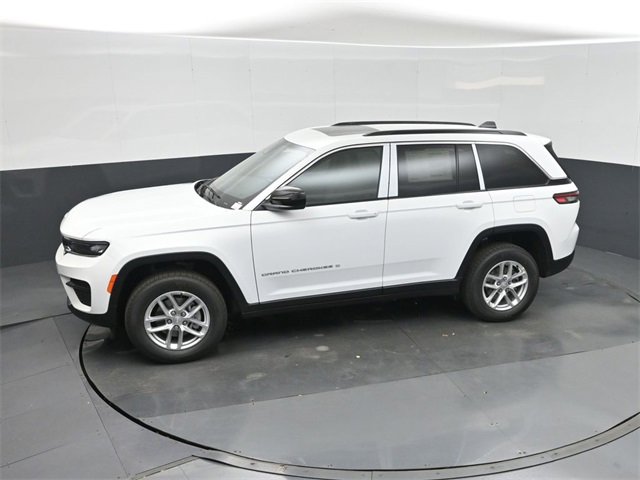New 2025 Jeep Grand Cherokee Laredo X image 27