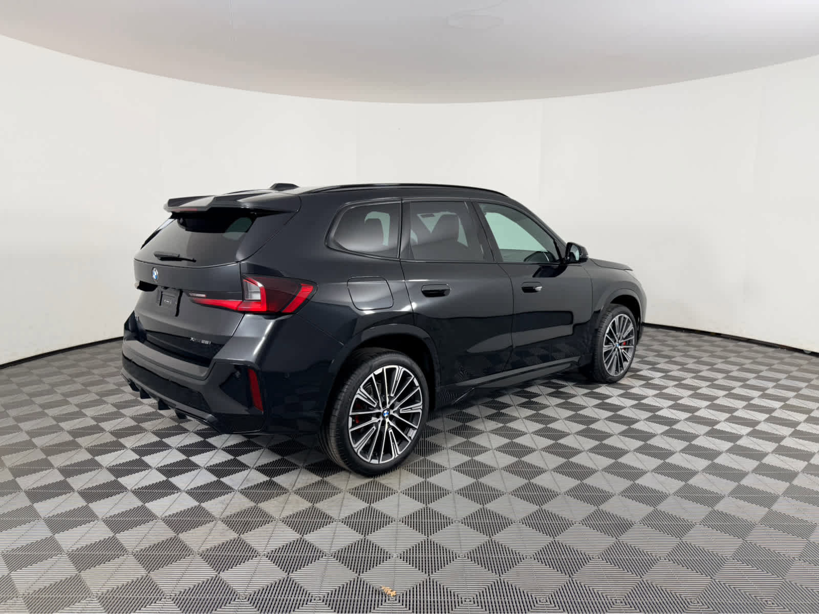 New 2026 BMW X1 xDrive28i w/ Technology Package image 4