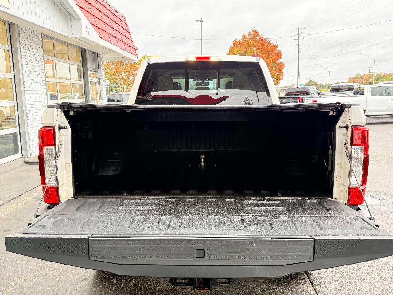 Used 2017 Ford F350 Lariat w/ FX4 Off-Road Package image 10