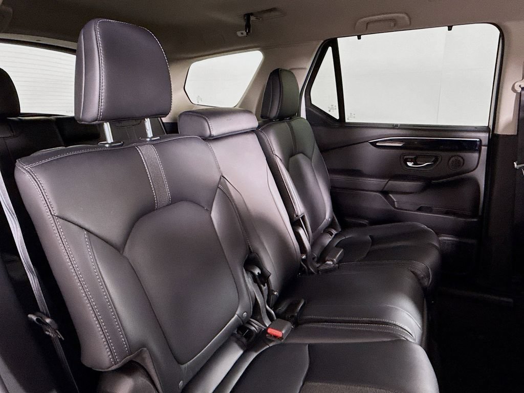 Certified 2023 Honda Pilot EX-L image 37