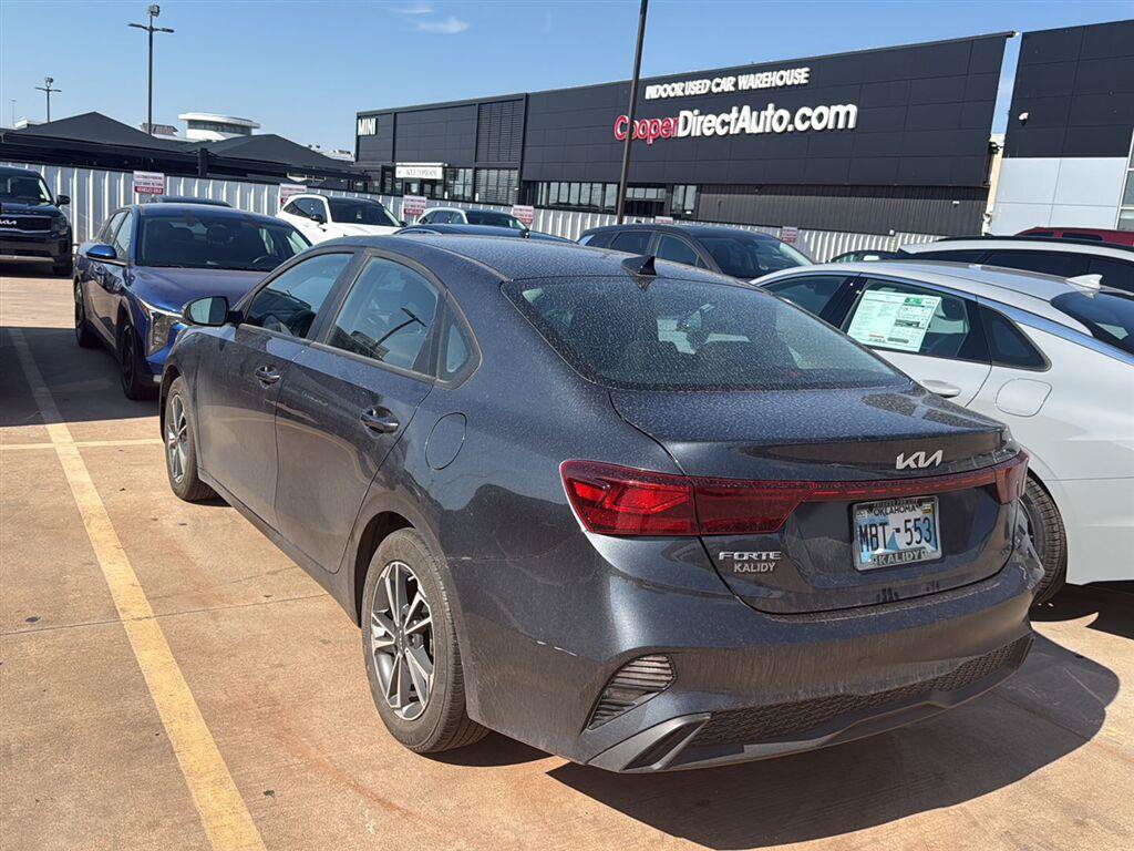 Used 2023 Kia Forte LXS w/ LXS Technology Package FWD image 10