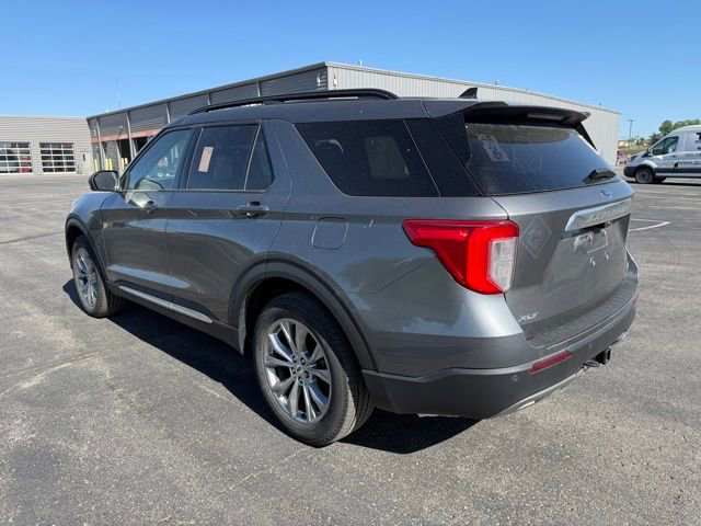 Used 2023 Ford Explorer XLT w/ Equipment Group 202A AWD/4WD image 8