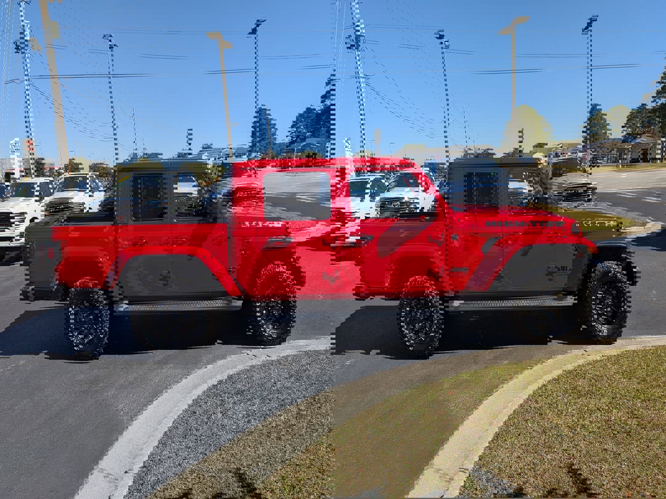 New 2025 Jeep Gladiator Sport image 4