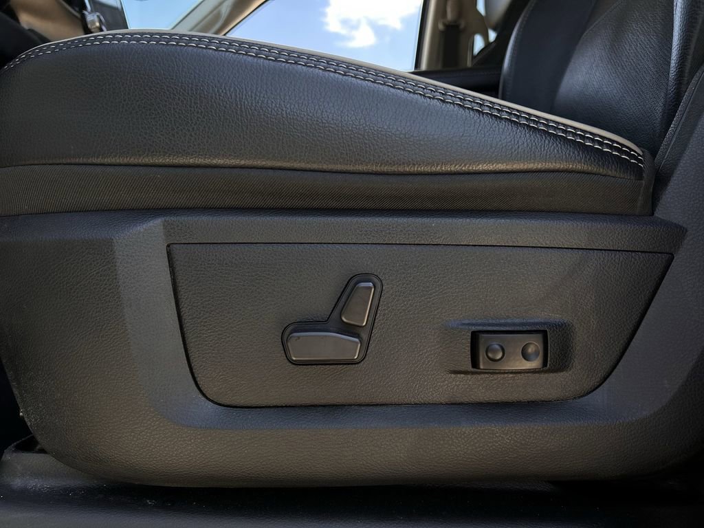 Used 2024 RAM 2500 Laramie w/ Safety Group image 28