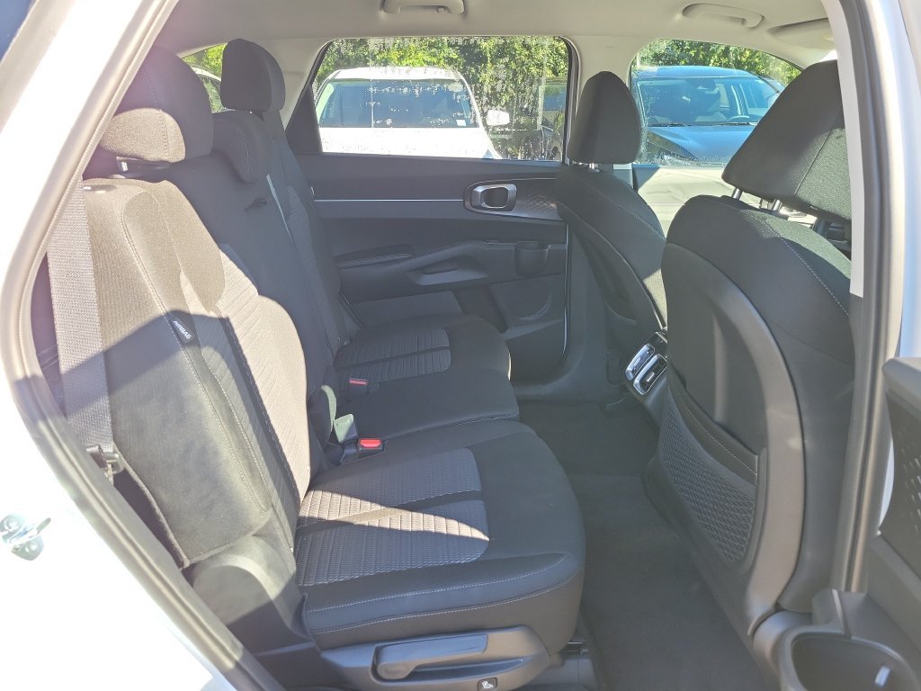 New 2026 Kia Sorento LX FWD image 10