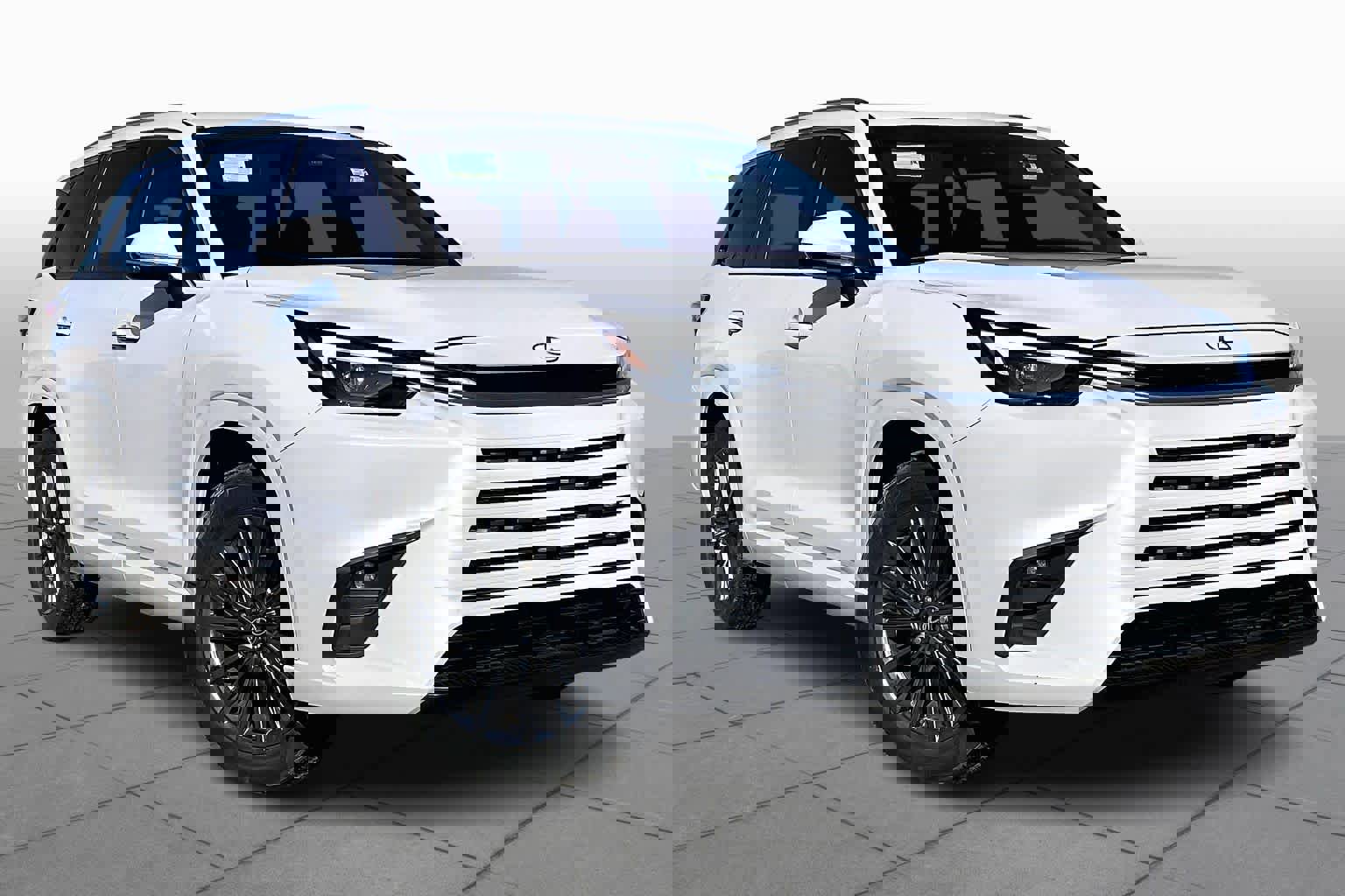 Used 2024 Lexus TX 350 image 3