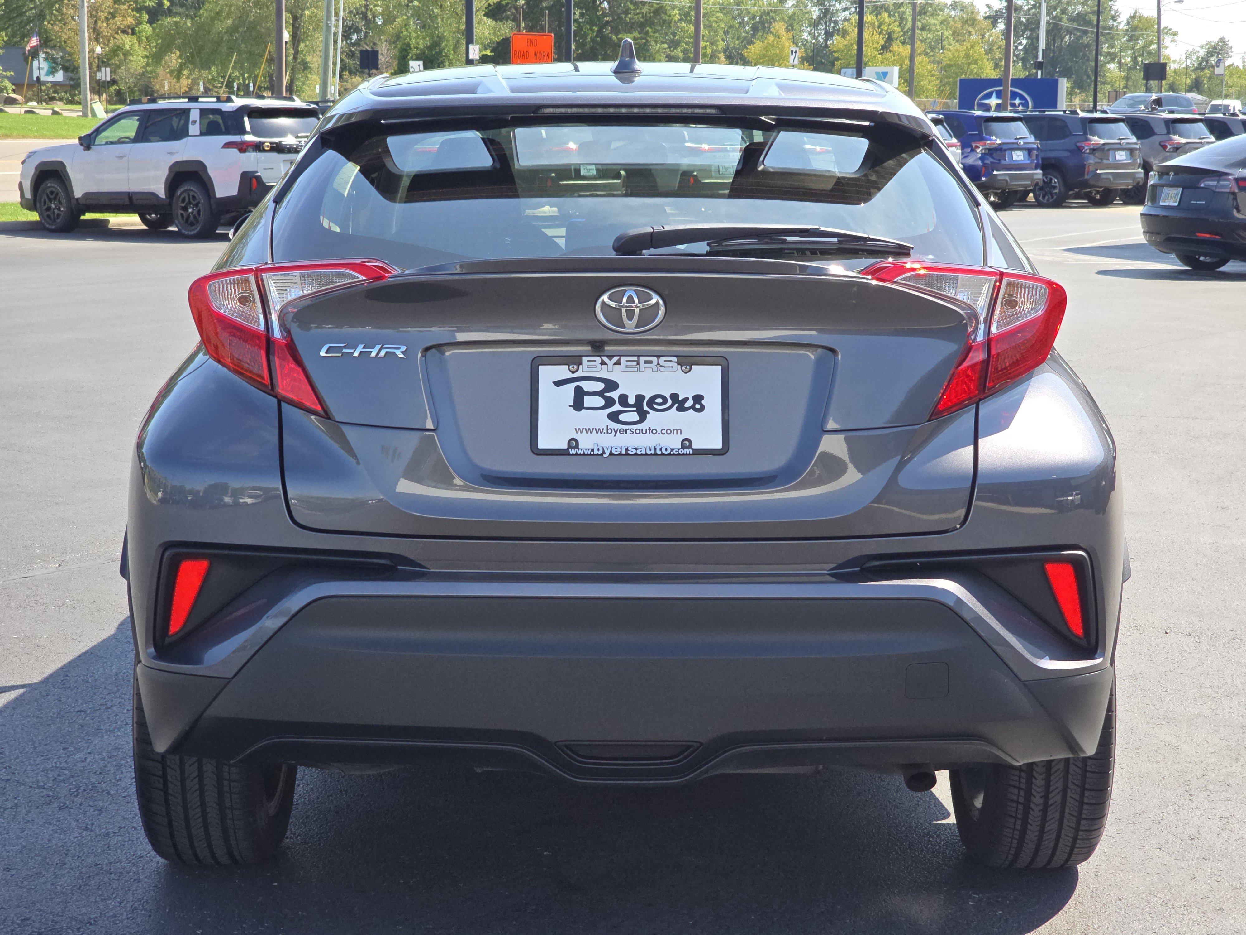 Used 2020 Toyota C-HR XLE FWD image 6