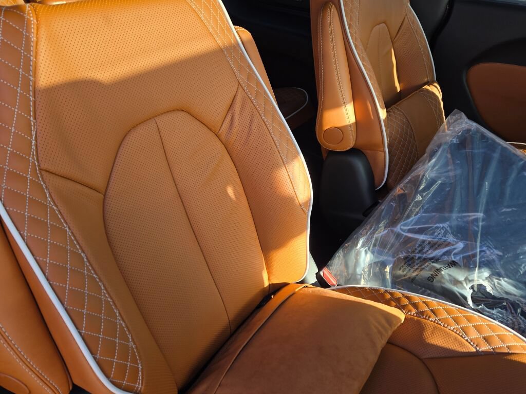 New 2026 Chrysler Pacifica Pinnacle AWD/4WD image 11