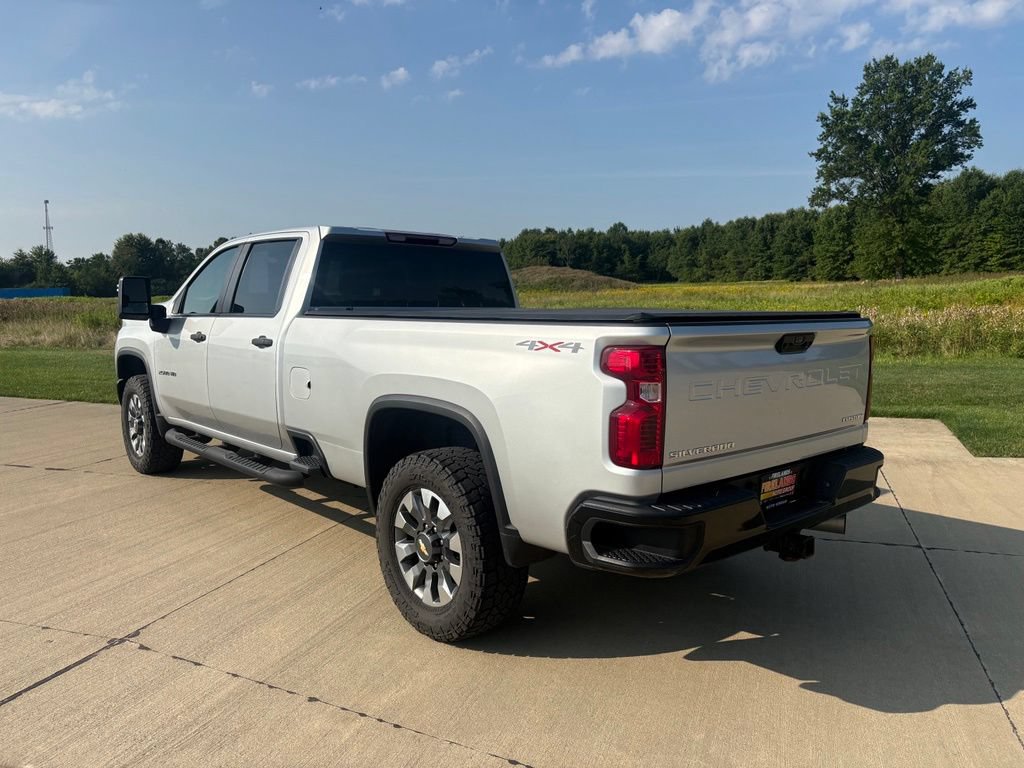 Used 2022 Chevrolet Silverado 2500 Custom w/ Custom Convenience Package AWD/4WD image 4