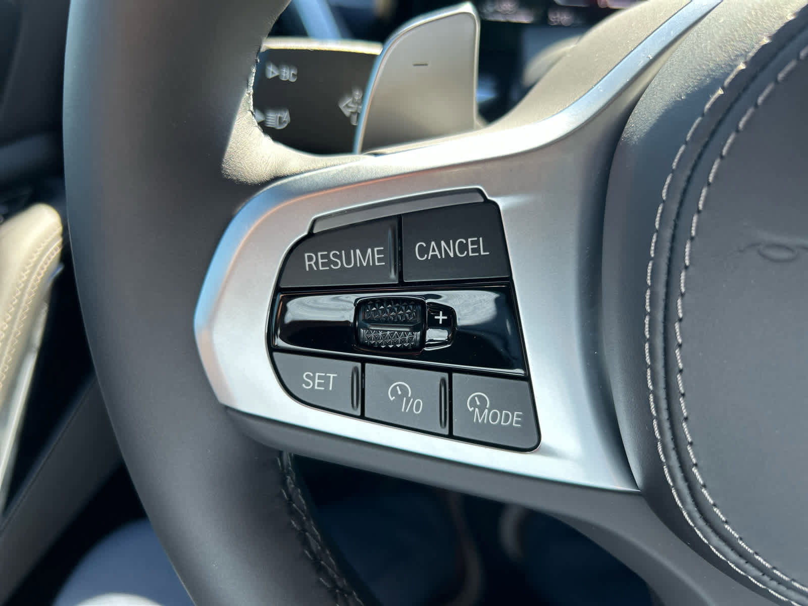 Used 2026 BMW X5 xDrive50e w/ M Sport Package image 39