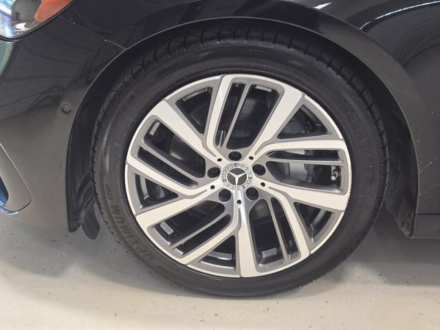 Used 2025 Mercedes-Benz E 350 Sedan image 9