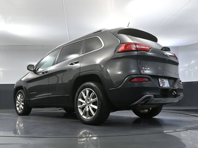 Used 2015 Jeep Cherokee Limited w/ Luxury Group AWD/4WD image 53