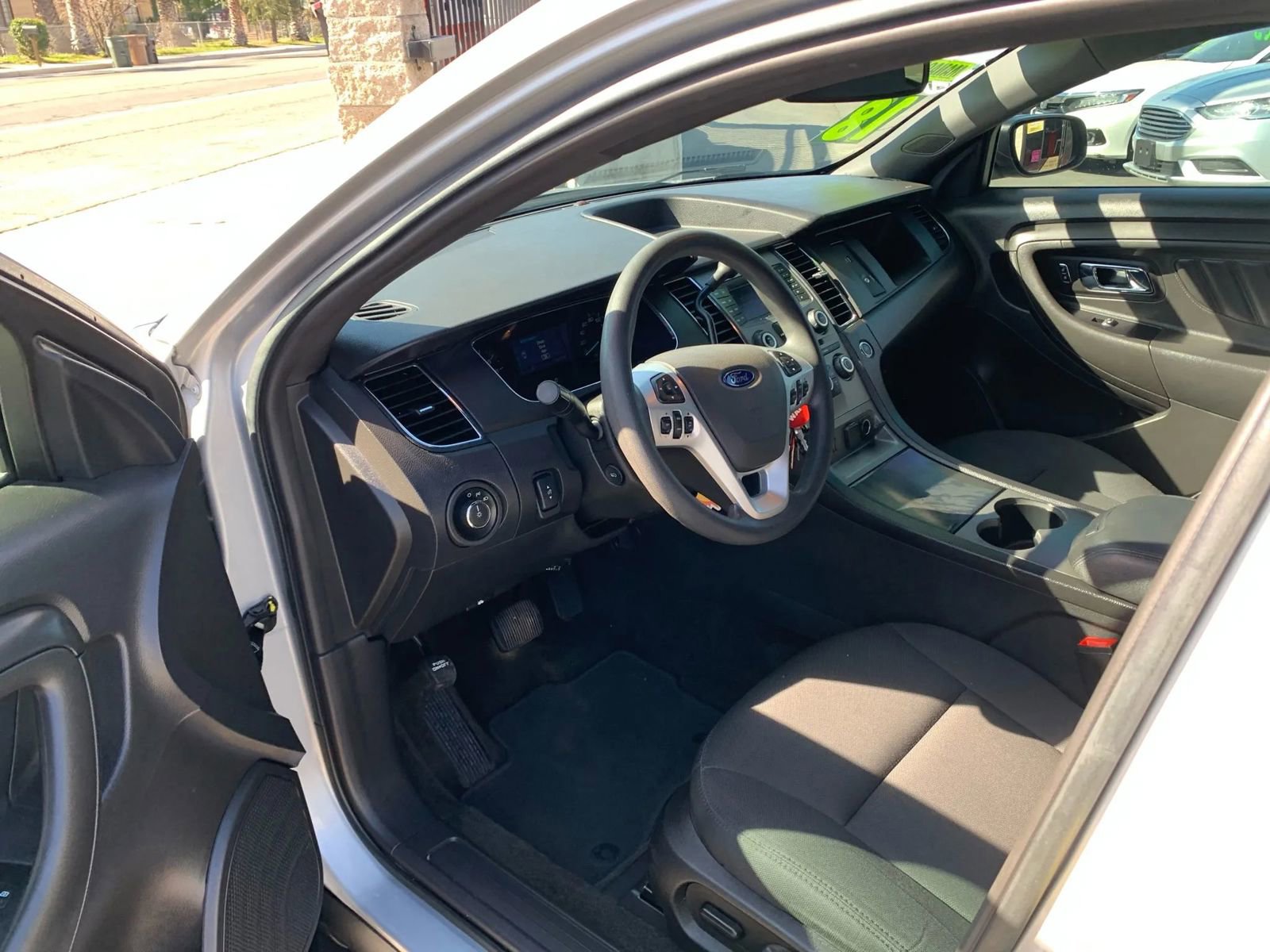 Used 2018 Ford Taurus Police Interceptor FWD image 7