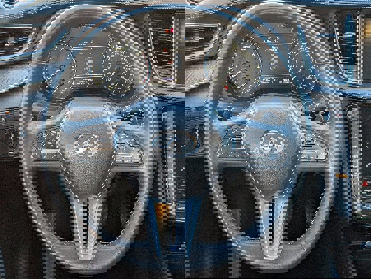 Used 2022 INFINITI QX50 Luxe image 11