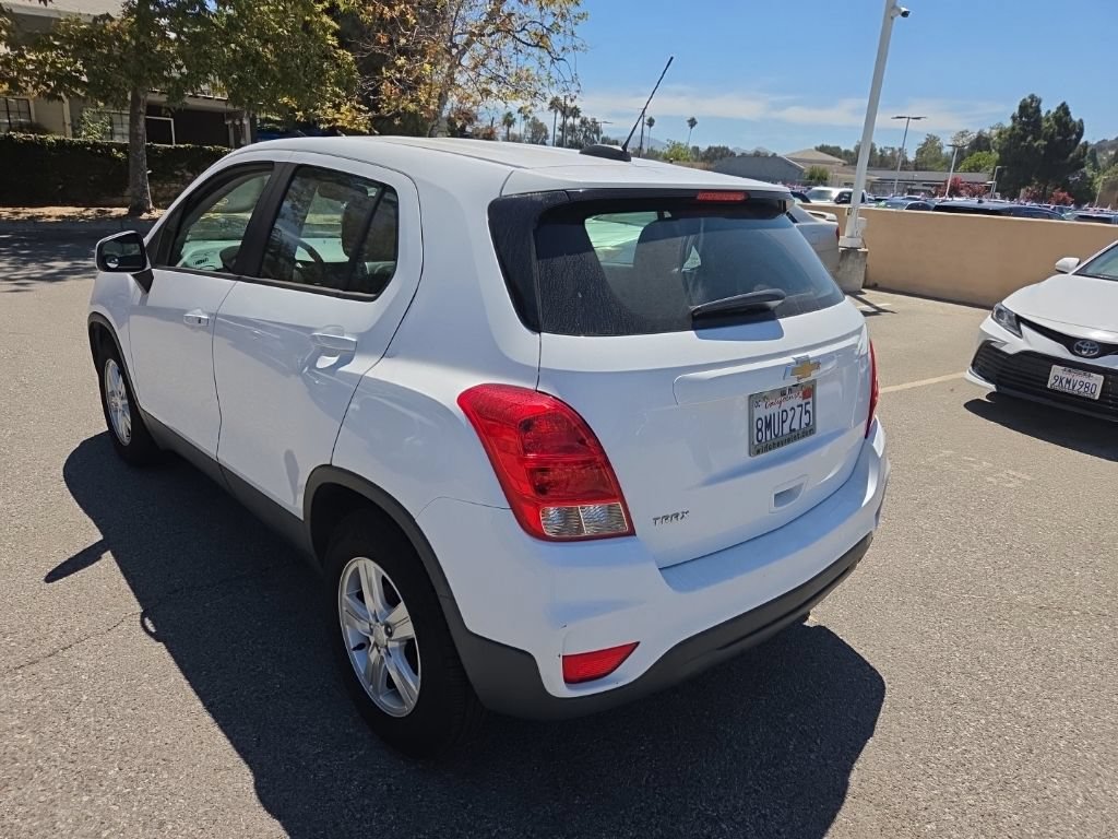 Used 2020 Chevrolet Trax LS FWD image 3
